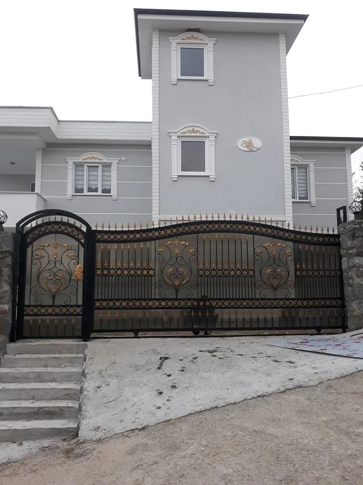 Bahçe Kapıları
